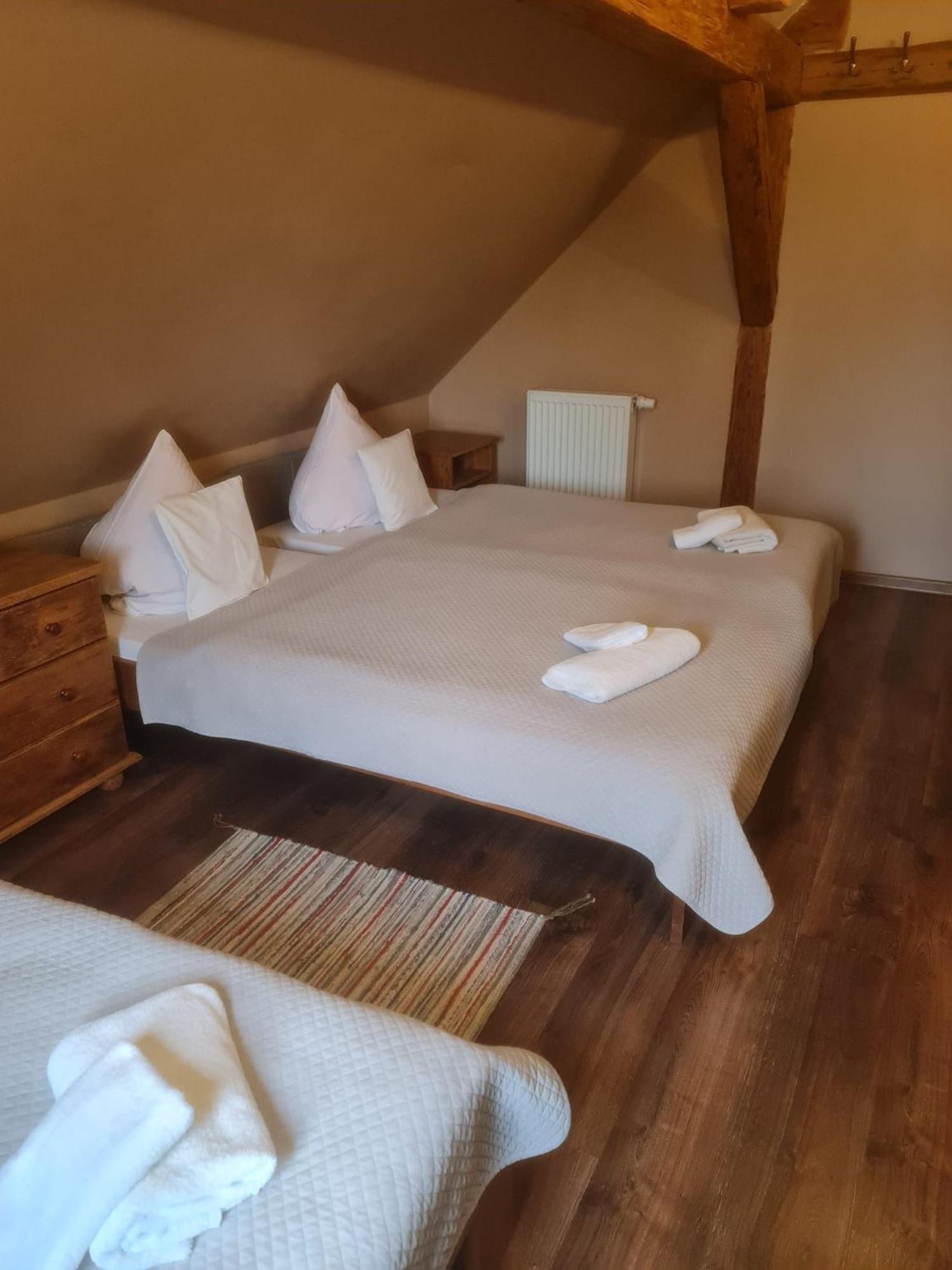 פיצ'ובויצה Apartamenty I Pokoje Aneta מראה חיצוני תמונה